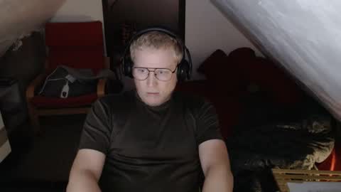 pussylovercb online show from October 2, 6:42 am