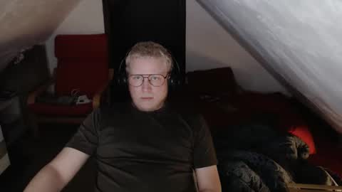 pussylovercb online show from October 11, 8:40 pm