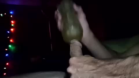 Snapshot of pussyluver420kik909587 chatting on October 15, 8:14 am Pussyluver420 online show from October 15, 8:14 am