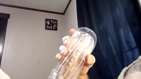 Snapshot of pussyluver420kik909587 chatting on December 2, 8:48 pm Pussyluver420 online show from December 2, 8:48 pm