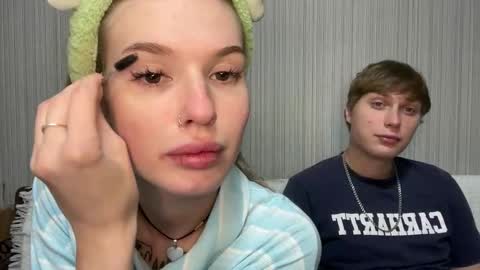 Snapshot of pussymoneywet chatting on November 23, 5:35 pm Lina online show from November 23, 5:35 pm