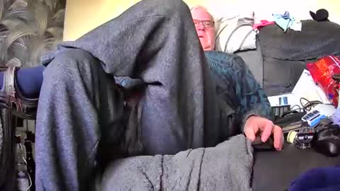 Snapshot of pusyrubber chatting on January 3, 2:08 pm Genital sucker online show from January 3, 2:08 pm