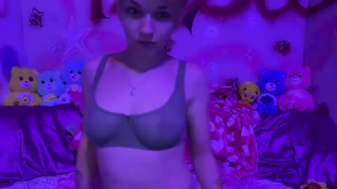 pvnkpixie online show from September 12, 6:41 pm