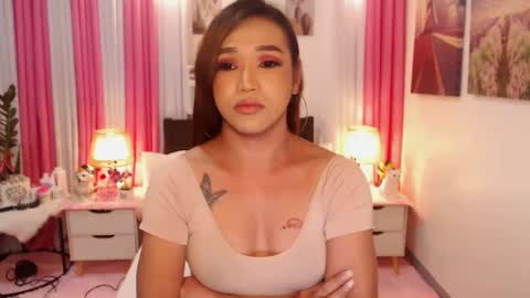 Queen Agatha online show from December 17, 12:54 pm