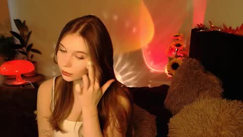 Ariel online show from November 11, 12:05 pm