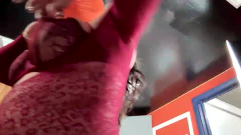 quecosatanrica online show from October 23, 8:40 pm