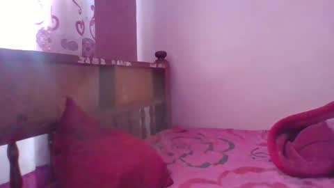 queen014 online show from November 15, 7:49 am