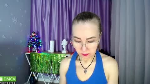 Snapshot of queen_a_n_i chatting on January 14, 11:10 am A N I Ill be here on December 1st online show from January 14, 11:10 am