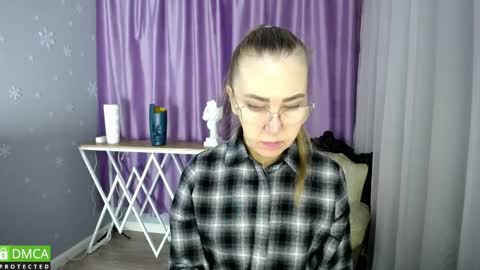 Snapshot of queen_a_n_i chatting on January 26, 9:08 am A N I Ill be here on December 1st online show from January 26, 9:08 am