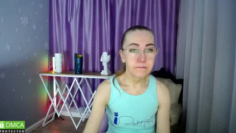 Snapshot of queen_a_n_i chatting on February 14, 7:38 am A N I Ill be here on December 1st online show from February 14, 7:38 am