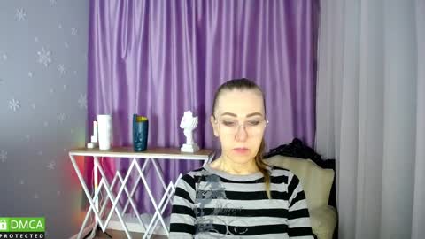 Snapshot of queen_a_n_i chatting on February 24, 3:33 am A N I Ill be here on December 1st online show from February 24, 3:33 am