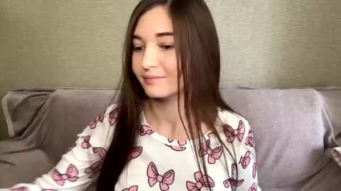Viktoria online show from March 15, 12:00 pm