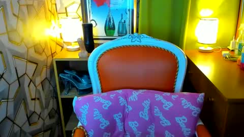 Snapshot of queen_lexie chatting on March 8, 3:13 pm queen_lexie online show from March 8, 3:13 pm