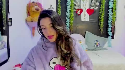 queen_natttyy online show from March 11, 2:56 pm