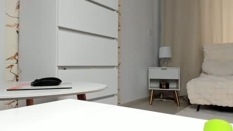 Snapshot of queen_of_deepthroat chatting on January 21, 12:18 pm queen_of_deepthroat online show from January 21, 12:18 pm