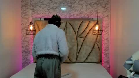   online show from January 26, 2:52 pm