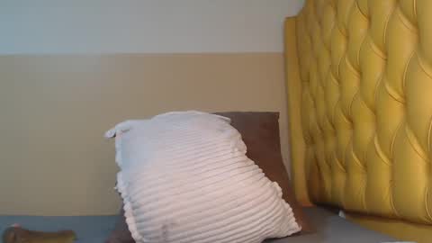 Snapshot of queen_tweakingbae chatting on January 14, 10:23 pm valdonte online show from January 14, 10:23 pm