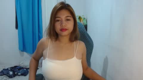 queen online show from February 8, 9:57 pm