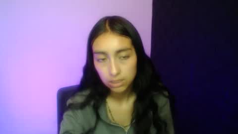 Snapshot of queenbyte_18 chatting on December 2, 8:37 pm queenbyte_18 online show from December 2, 8:37 pm