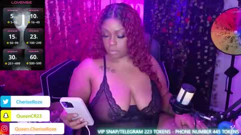 Snapshot of queencroze chatting on November 23, 9:58 pm Queen Cherise Roze online show from November 23, 9:58 pm