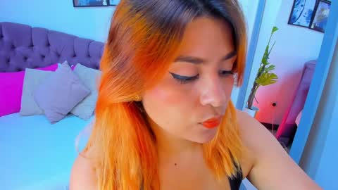 Queen online show from February 8, 7:05 pm