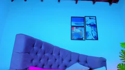 Queen online show from March 11, 12:00 am