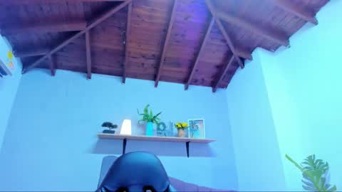 Queen online show from March 10, 8:14 pm