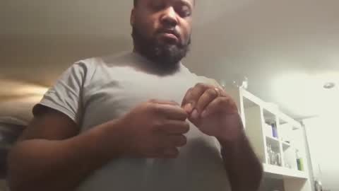 Queen N King Fun Night online show from December 9, 6:01 am