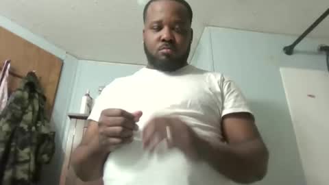 Queen N King Fun Night online show from February 17, 5:26 am