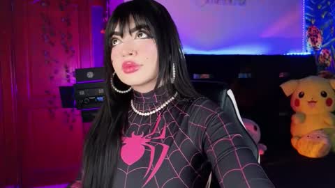 Snapshot of queenlamia chatting on November 6, 8:26 am Taurus online show from November 6, 8:26 am