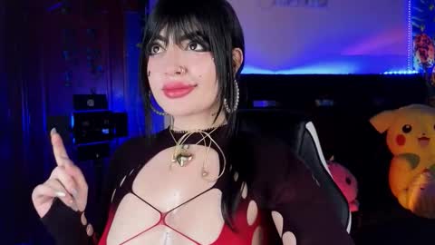 Snapshot of queenlamia chatting on November 7, 6:46 am Taurus online show from November 7, 6:46 am