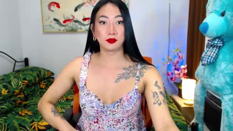 Snapshot of queenmistressts chatting on February 2, 10:24 am QUEEN online show from February 2, 10:24 am