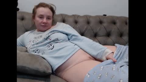 queenmymind online show from January 16, 6:35 am