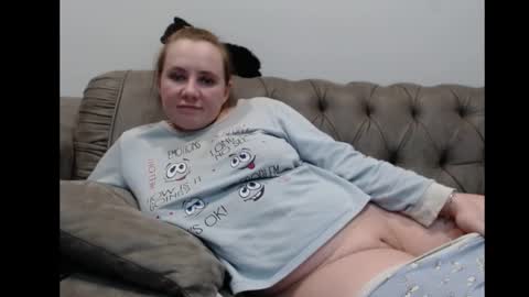 queenmymind online show from March 6, 2:51 am