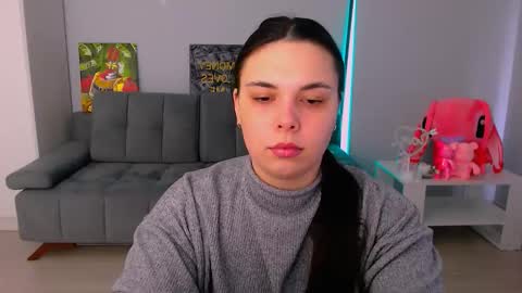 Snapshot of queenofthesense chatting on February 8, 9:34 am Patricia online show from February 8, 9:34 am