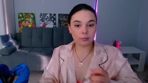 Snapshot of queenofthesense chatting on February 26, 1:21 pm Patricia online show from February 26, 1:21 pm