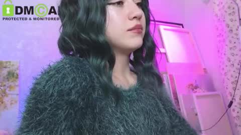 Snapshot of queenofwandss chatting on October 29, 8:21 pm follow my new insta online show from October 29, 8:21 pm