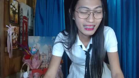 queensteffi online show from December 12, 10:20 pm