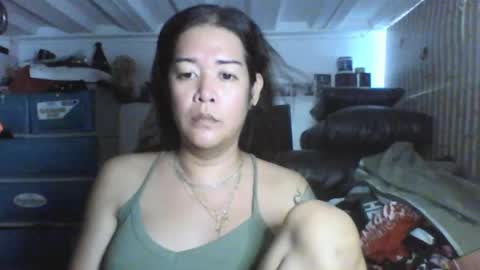 stephanie online show from April 18, 5:44 am