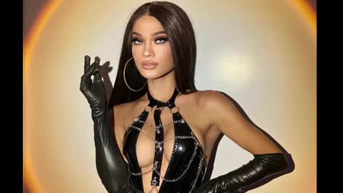 ValentinaMoone online show from December 28, 11:52 am