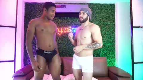 Snapshot of querhyus chatting on October 31, 8:43 pm querhyussavagestuds online show from October 31, 8:43 pm