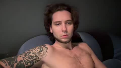 quriff online show from February 28, 9:44 pm