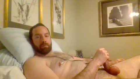 Snapshot of qwertyuiop1357900 chatting on December 17, 12:27 am qwertyuiop1357900 online show from December 17, 12:27 am