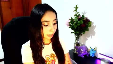 Snapshot of r0ttenangel chatting on September 21, 6:15 am Angel online show from September 21, 6:15 am