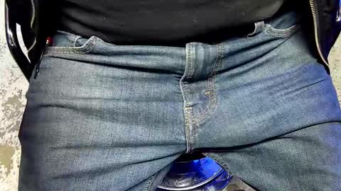 Snapshot of r27822204 chatting on September 30, 6:29 am r2424 online show from September 30, 6:29 am