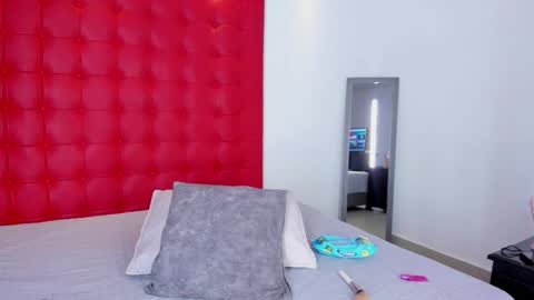  DALIANA  online show from November 17, 8:03 pm