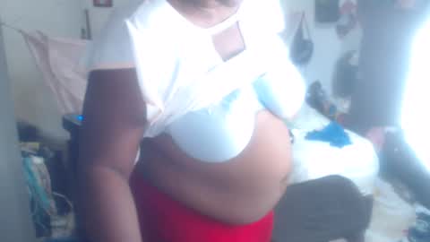 Snapshot of rachelexoticgirl chatting on February 17, 12:32 am rachelexoticgirl online show from February 17, 12:32 am