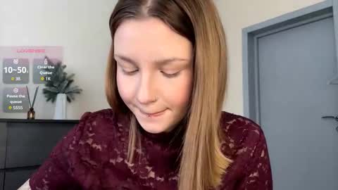 Snapshot of rachellemontag chatting on February 27, 6:46 am Alex online show from February 27, 6:46 am