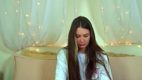 RachellSimpson online show from March 22, 6:11 pm