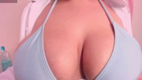 REY online show from April 17, 10:02 pm